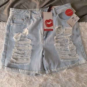 Hot Kiss Size 9, Boyfriend fit, High Rise